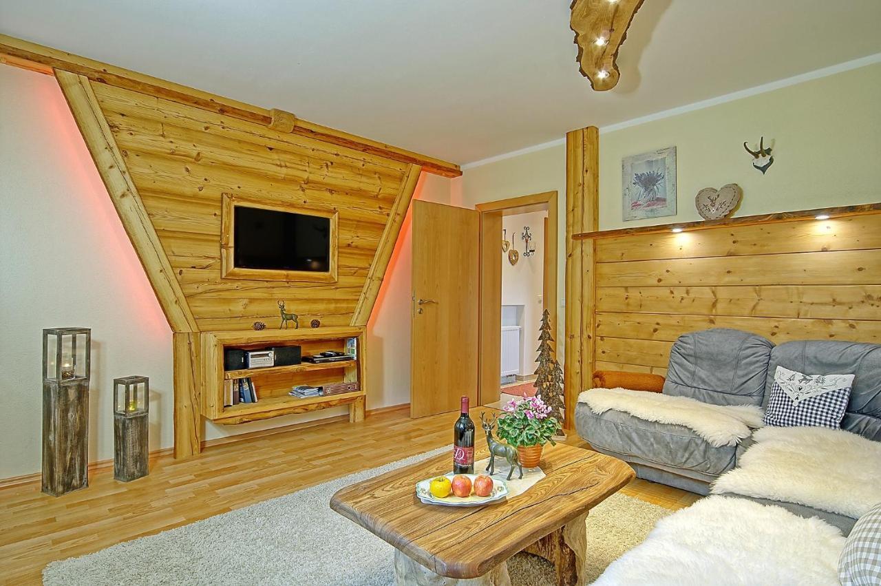 Ferienwohnungen Gaestehaus Laercheck เบิร์ชเทสกาเดน ภายนอก รูปภาพ