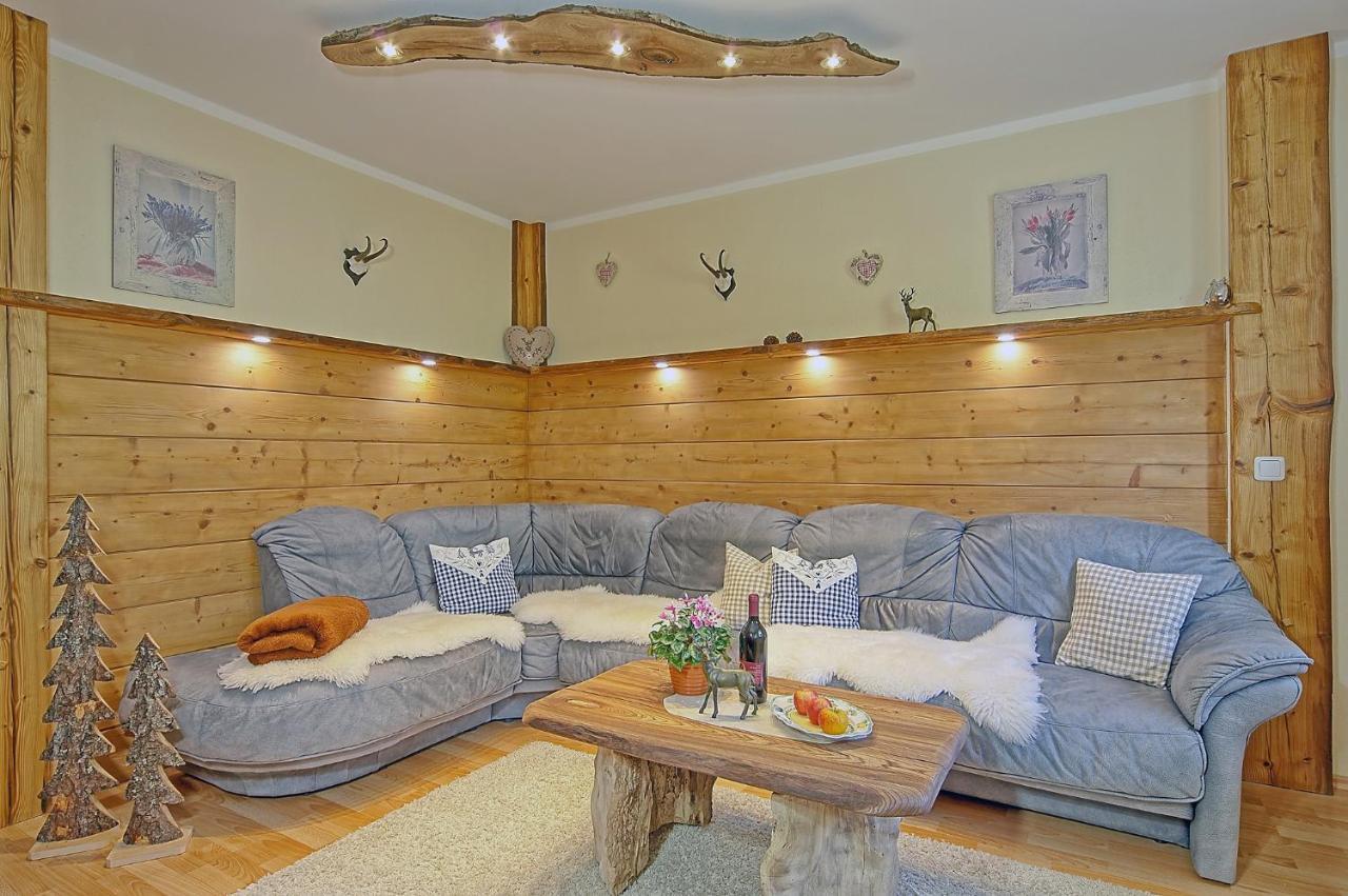 Ferienwohnungen Gaestehaus Laercheck เบิร์ชเทสกาเดน ภายนอก รูปภาพ