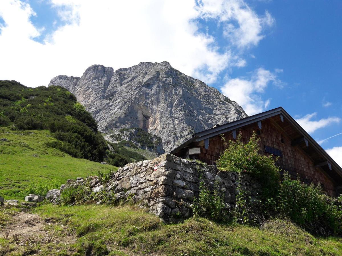 Ferienwohnungen Gaestehaus Laercheck เบิร์ชเทสกาเดน ภายนอก รูปภาพ